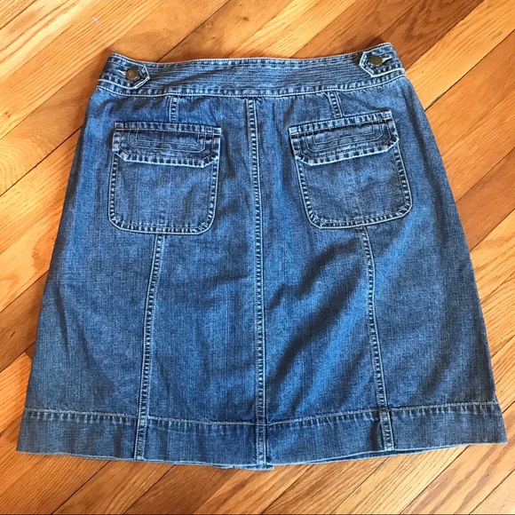 Button Down Jean Skirt with Pockets - Picture 6 of 7